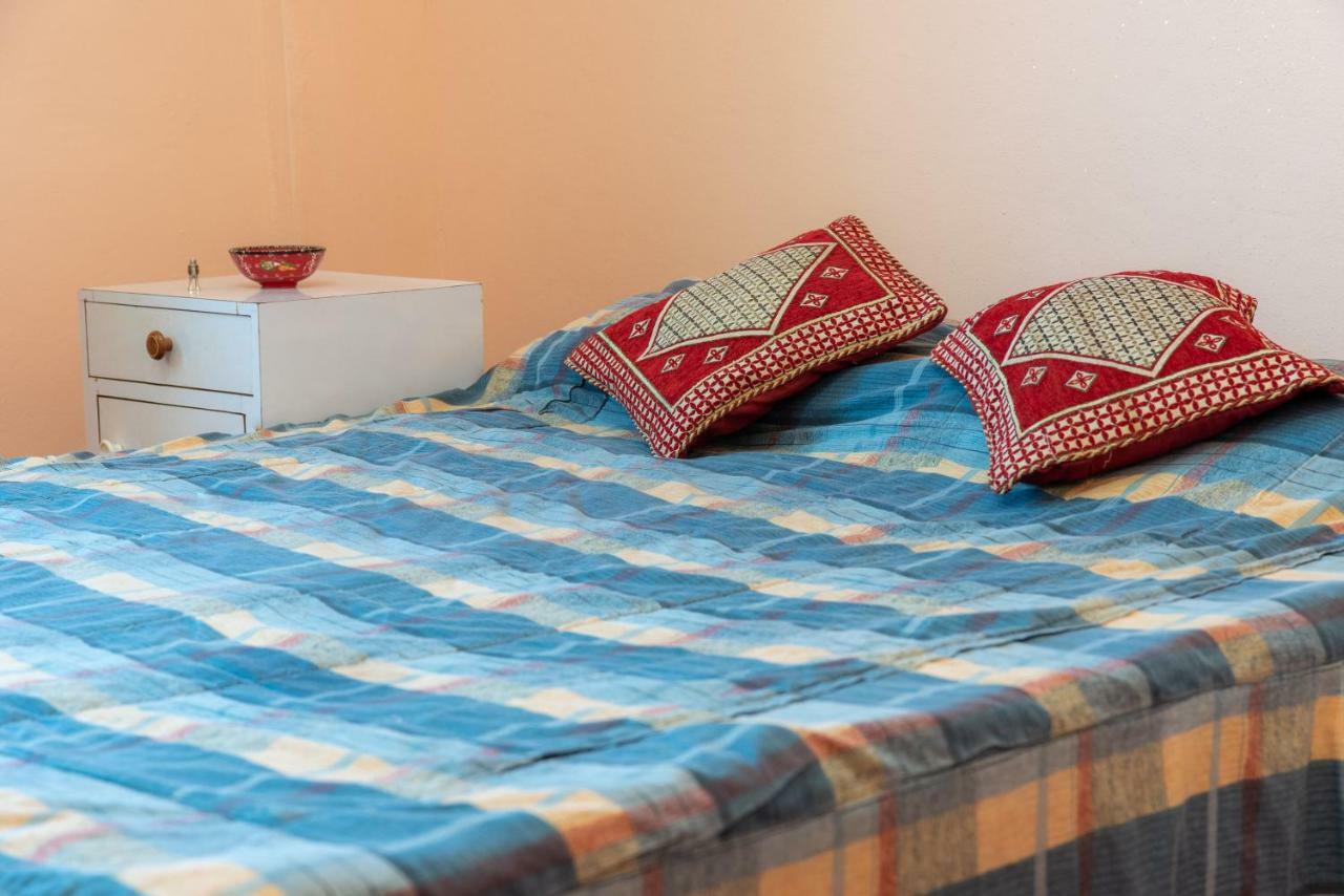 Bedouin Pink Ecohouse Panzió Vádi Músza Kültér fotó